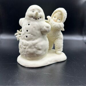 Charming Snowman and Child Figurine - Cream